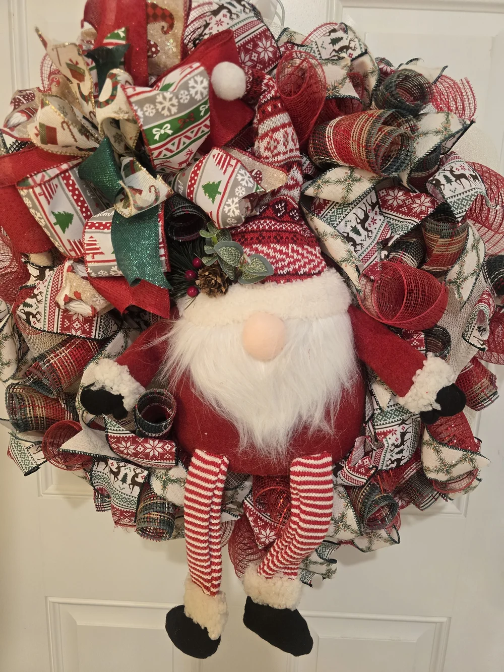Festive Red Santa Wreath Holiday Door Decor Gnone